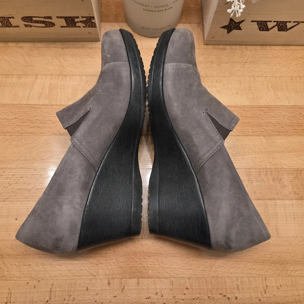 Dansko Rosaline Gray Suede Wedge Shoes Womens Size 41